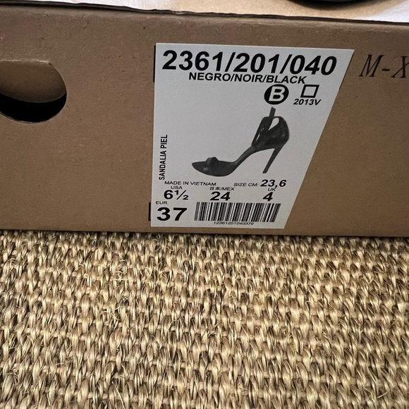 ZARA BLACK STRAPY HEEL SIZE 37 - Picture 4 of 4